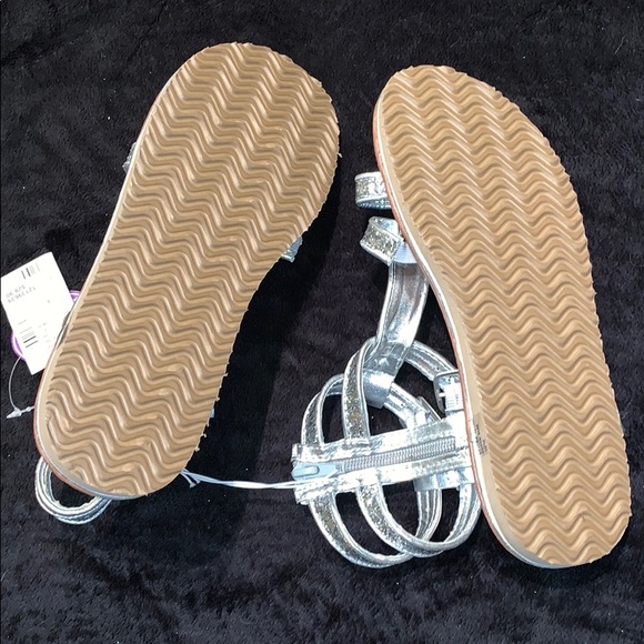 NWT Justice Gladiator Sandals Sz 8 - Picture 4 of 4
